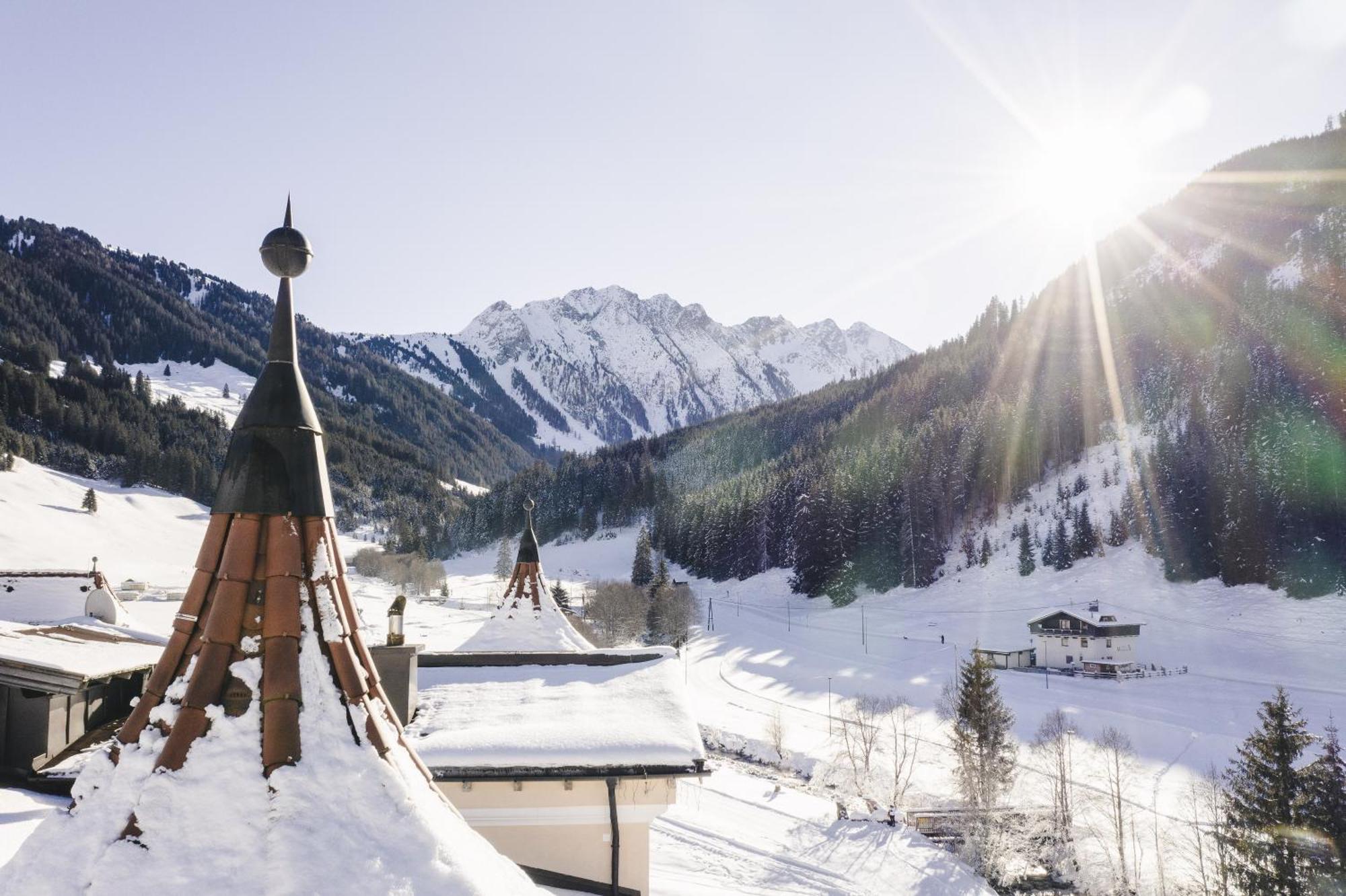 Traumhotel Alpina Superior --Yoga Und Ayurvedahotel (Adults Only) Gerlos Eksteriør billede